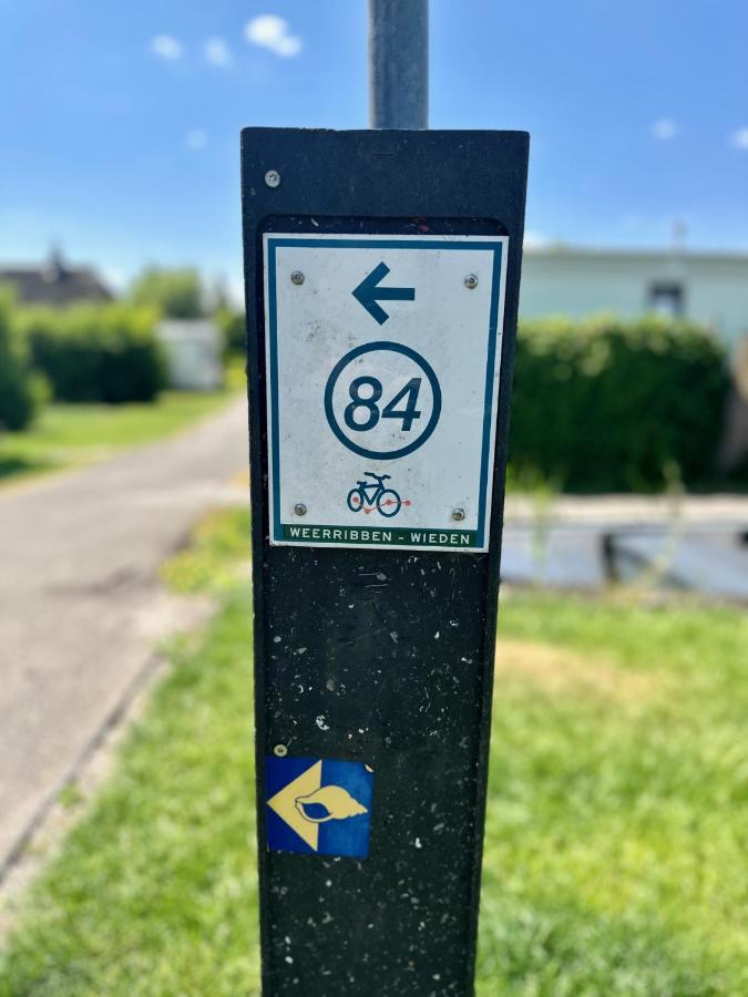 Gezellige Stacaravan Met Groot, Zonnig Terras! Belt-Schutsloot Zewnętrze zdjęcie