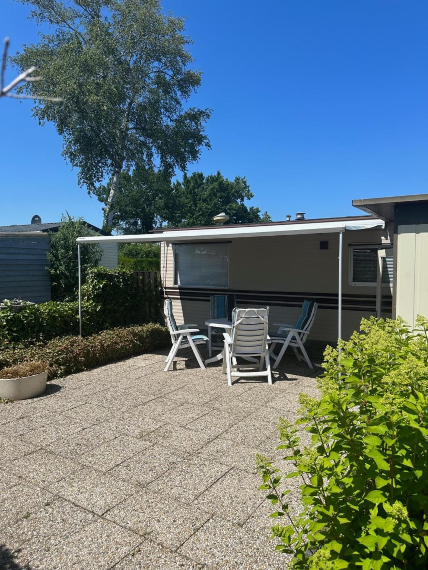 Gezellige Stacaravan Met Groot, Zonnig Terras! Belt-Schutsloot Zewnętrze zdjęcie